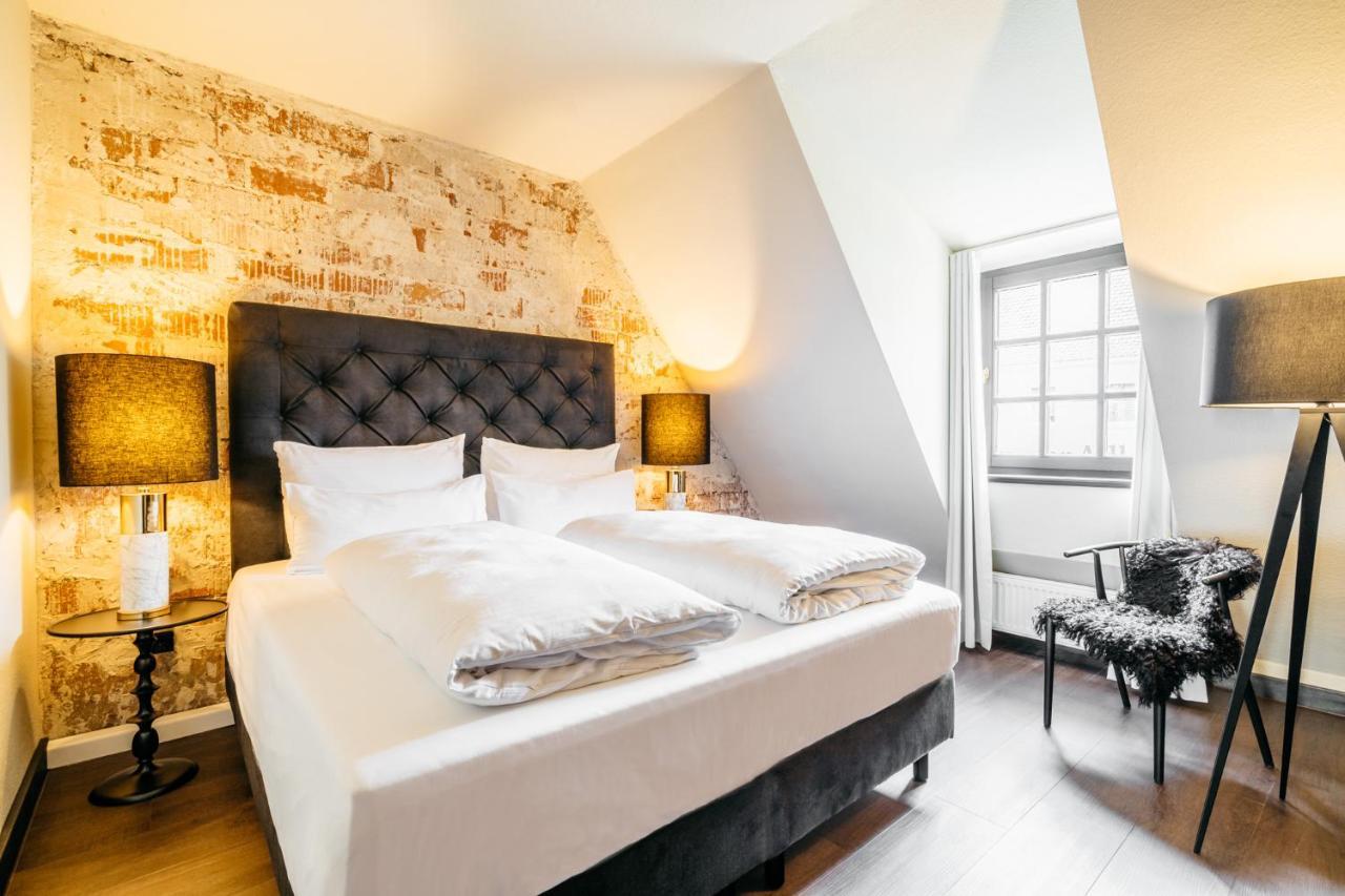Hotel Riesengebirge Neuhof an der Zenn エクステリア 写真