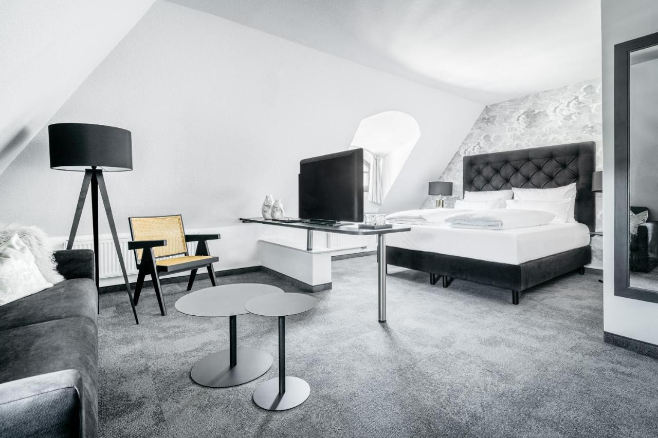 Hotel Riesengebirge Neuhof an der Zenn エクステリア 写真