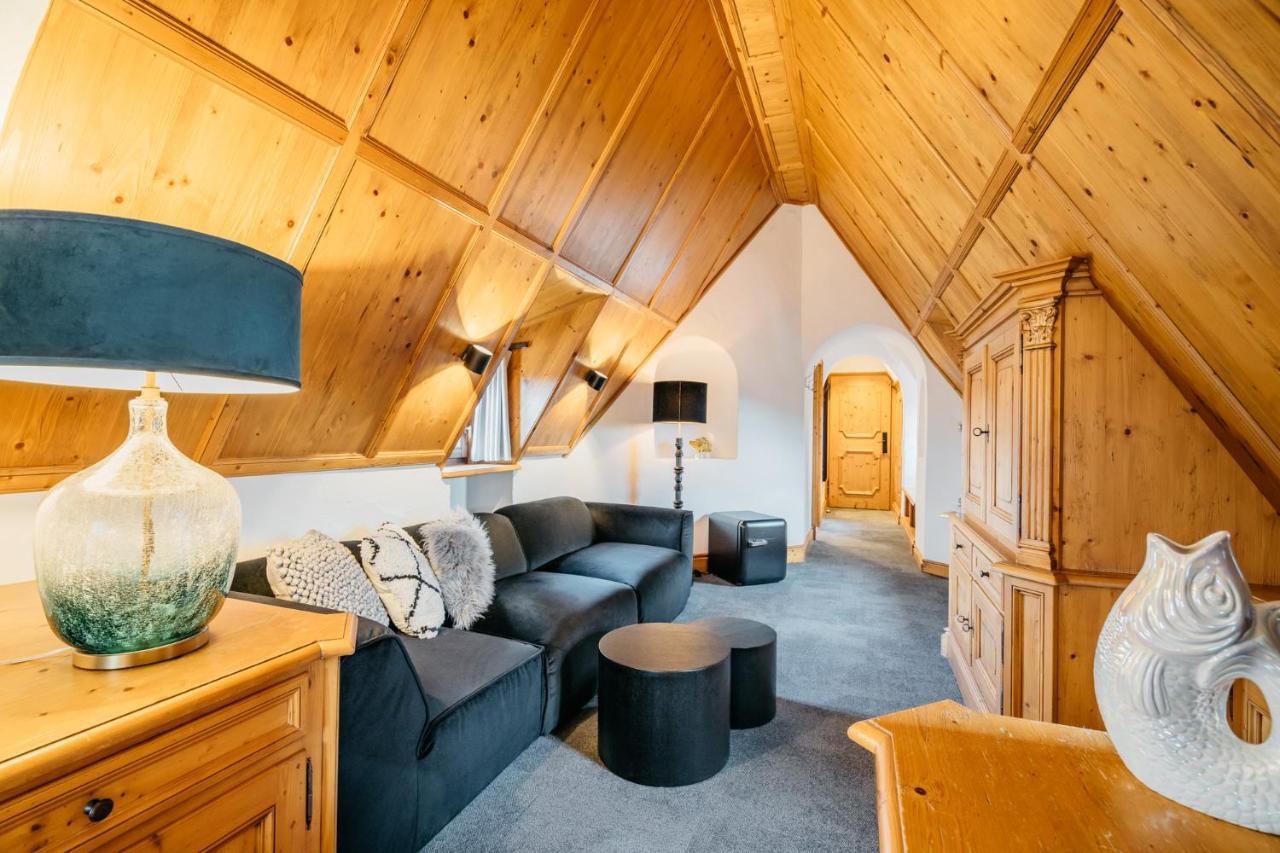 Hotel Riesengebirge Neuhof an der Zenn エクステリア 写真
