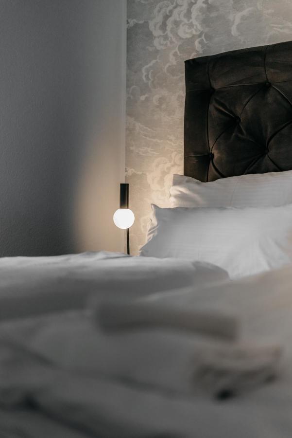 Hotel Riesengebirge Neuhof an der Zenn エクステリア 写真