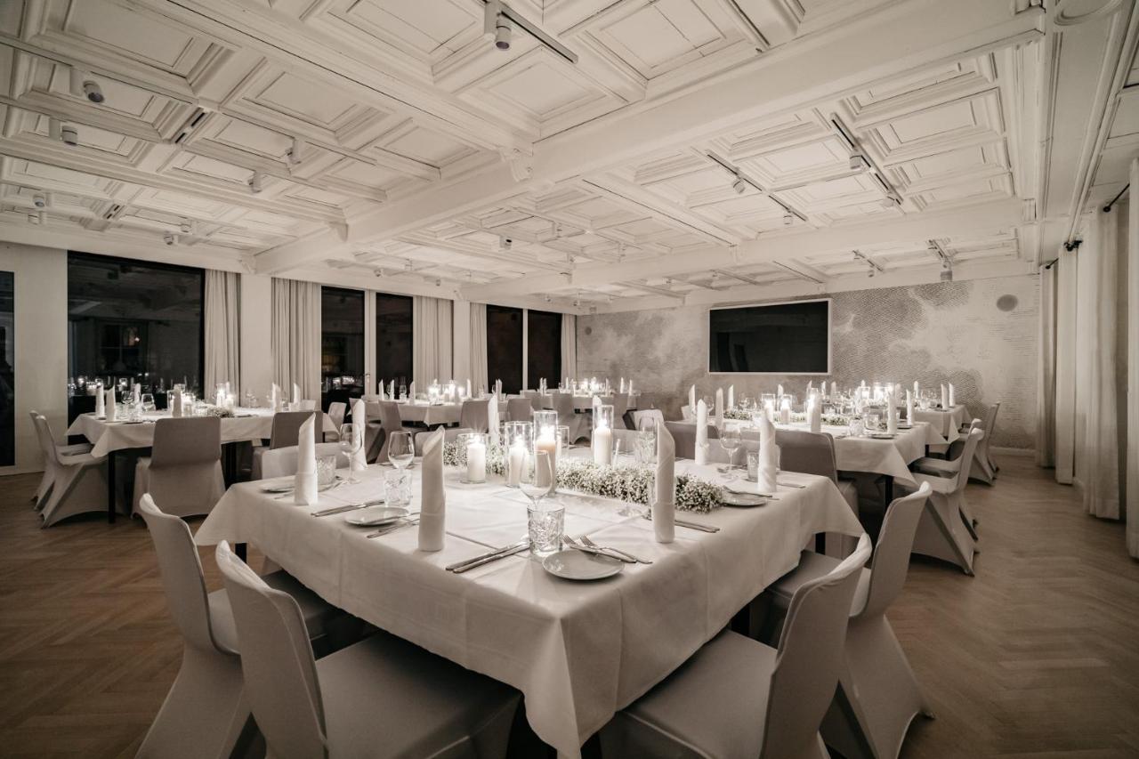 Hotel Riesengebirge Neuhof an der Zenn エクステリア 写真