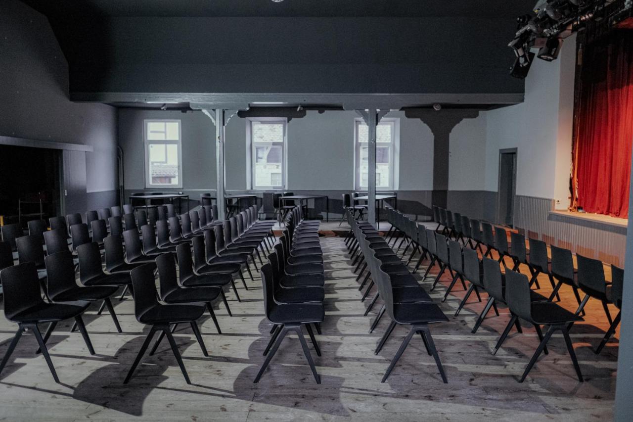 Hotel Riesengebirge Neuhof an der Zenn エクステリア 写真